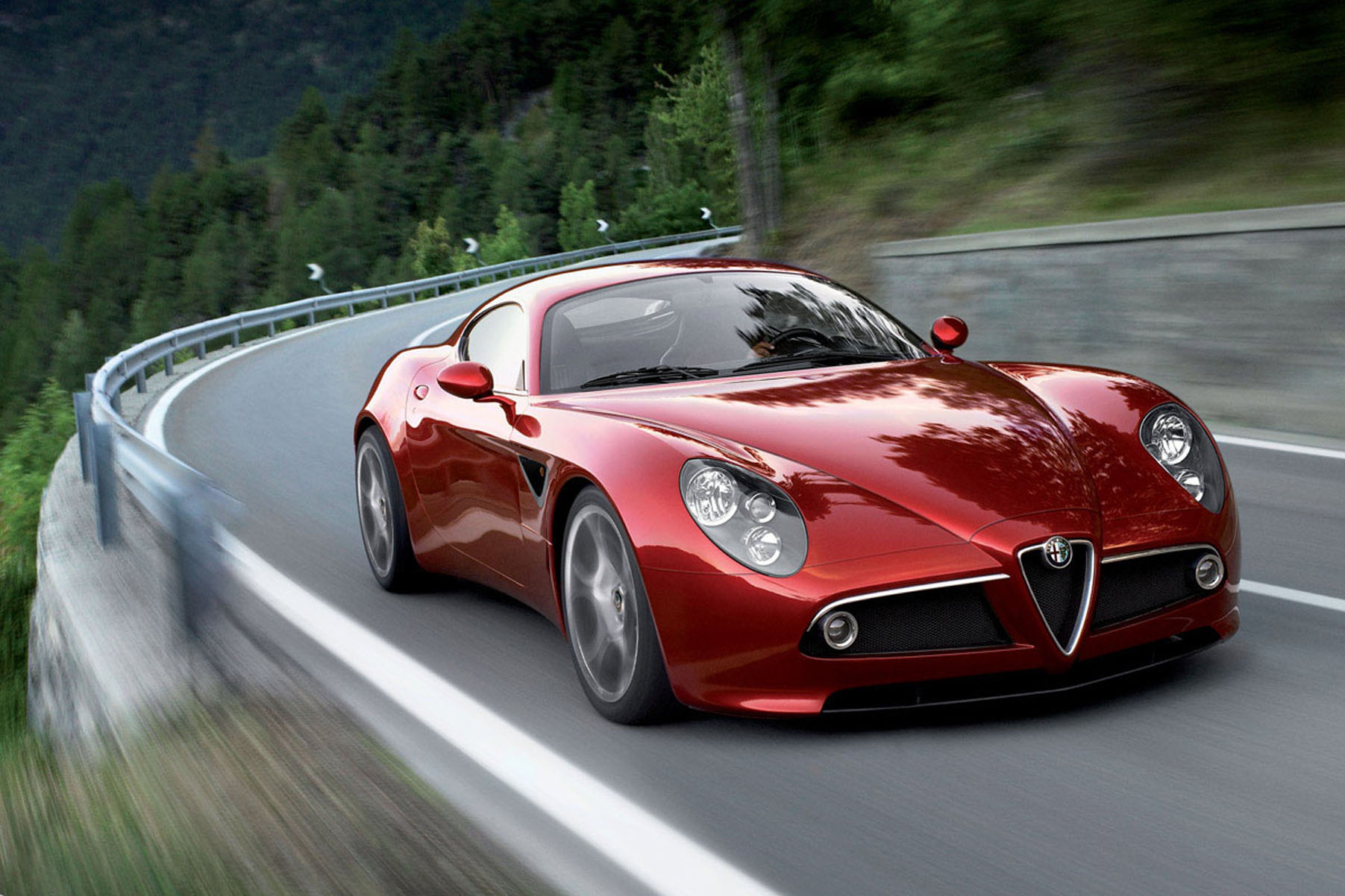 Alfa Romeo 8C